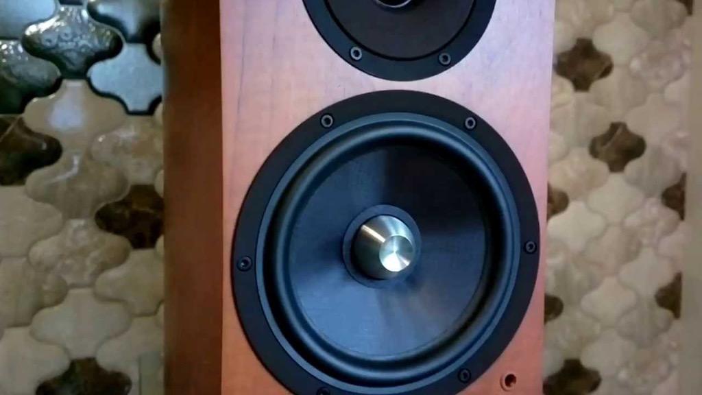 Jamo Bookshelf Speakers, Audio, Soundbars, Speakers Amplifiers