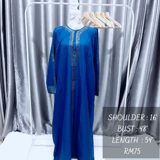 (Category: ) located in . Submitted by queen.wardrobe (Listing ID 1053859689, Image 1). Description: .