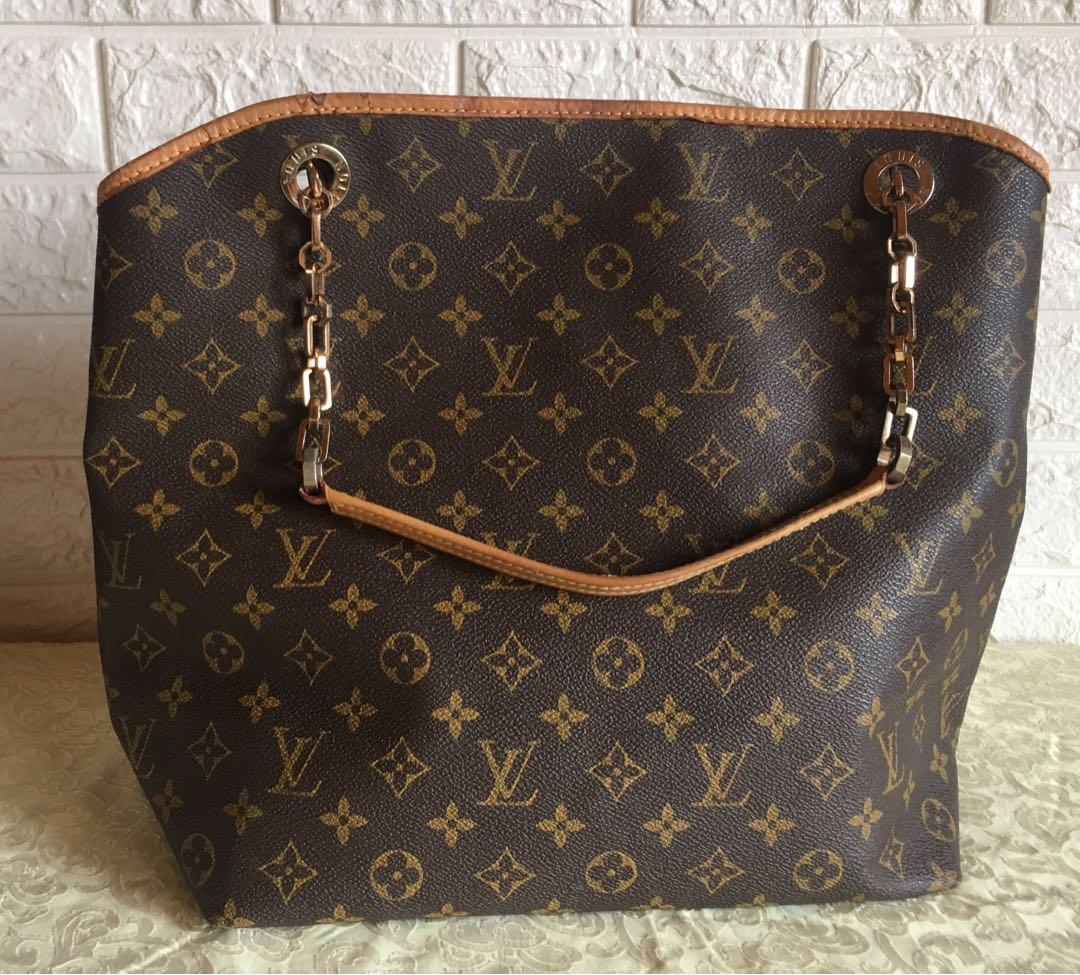 Louis Vuitton monogram Hiver Automne 2008 totebag, Luxury, Bags & Wallets  on Carousell