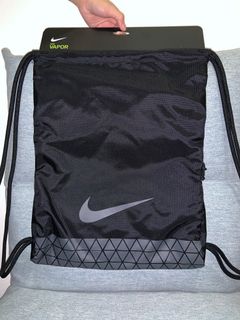 (Category: ) located in . Submitted by uwushopping (Listing ID 1053884002, Image 1). Description: .