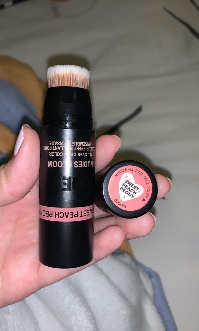NUDESTIX BLUSH (Category: Makeup) located in Quezon City. Submitted by xlgkx (Listing ID 1053872293, Image 3). Description: Used twice Shade: Sweet Peach Peony Original Price: 2,100 Very fresh looking Dewy finish Not cakey .