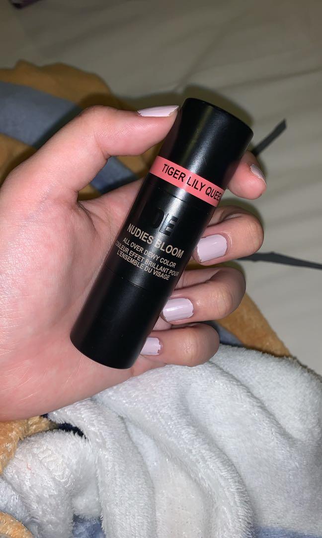 NUDESTIX BLUSH (Category: Makeup) located in Quezon City. Submitted by xlgkx (Listing ID 1053872770, Image 1). Description: Used thrice Original price: 2,100 Fresh looking Not cakey Dewy finish.