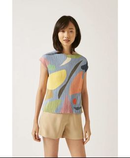 (Category: ) located in . Submitted by shopperific (Listing ID 1053920385, Image 1). Description: .