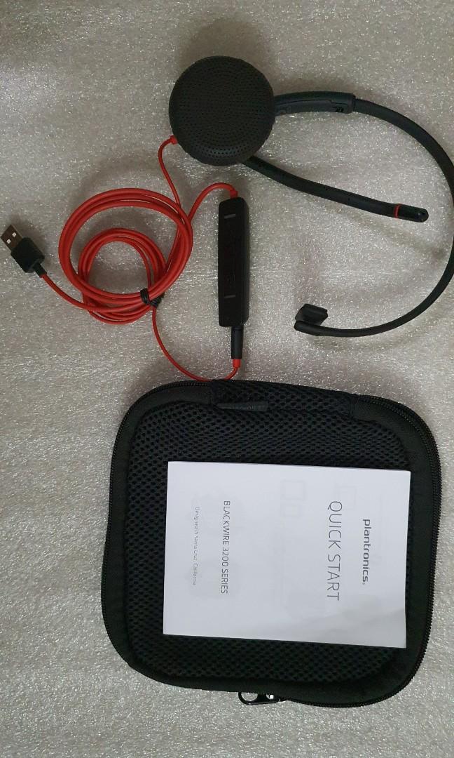 Plantronics C3215 (Category: Headphones & Headsets) located in Quezon City. Submitted by versa_electronics (Listing ID 1053890436, Image 2). Description: Plantronics Blackwire 3210 Brandnew - display unit free same day delivery within NCR & Rizal areas COD via LBC for Provinces can be arranged.