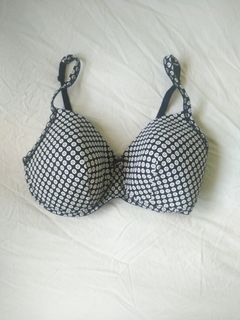 (Category: ) located in . Submitted by deynali (Listing ID 1053975121, Image 1). Description: .