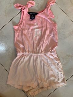 (Category: ) located in . Submitted by sunsetshopping (Listing ID 1053778564, Image 1). Description: .