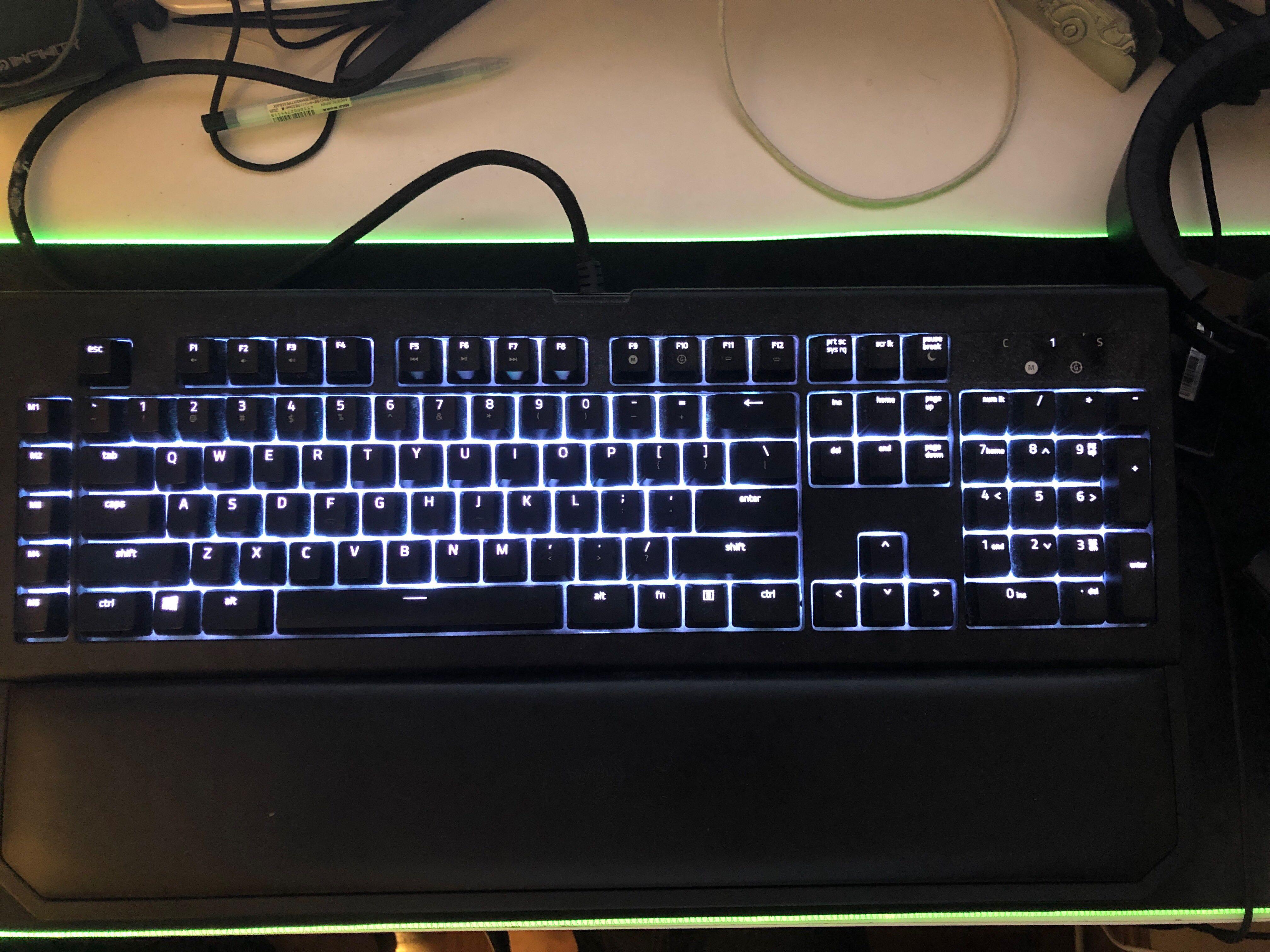 Razer Blackwidow Chroma V2 鍵盤 電子產品 電腦 平板電腦 Carousell