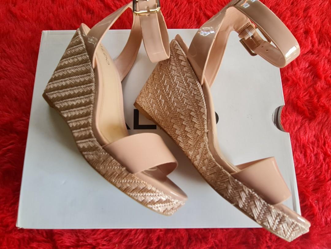 RUSH SALE ALDO Unaliviel Open Toe wedge heels size6.5
