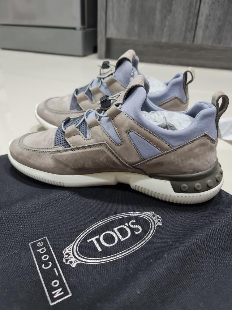 Tod's no store code 03