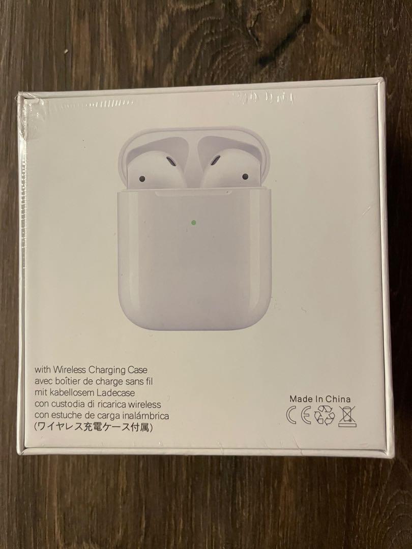 Wireless earbuds (Category: Earphones) located in Singapore. Submitted by apple_wong87 (Listing ID 1053952821, Image 2). Description: .