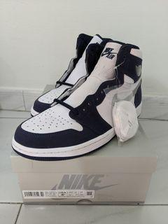 Air Jordan 1 Midnight Navy (US8.5)