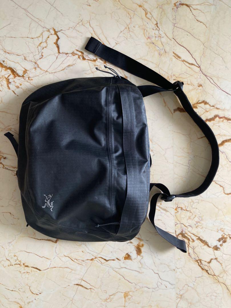 Arc teryx Lunara 17 Waterproof Shoulder Bag