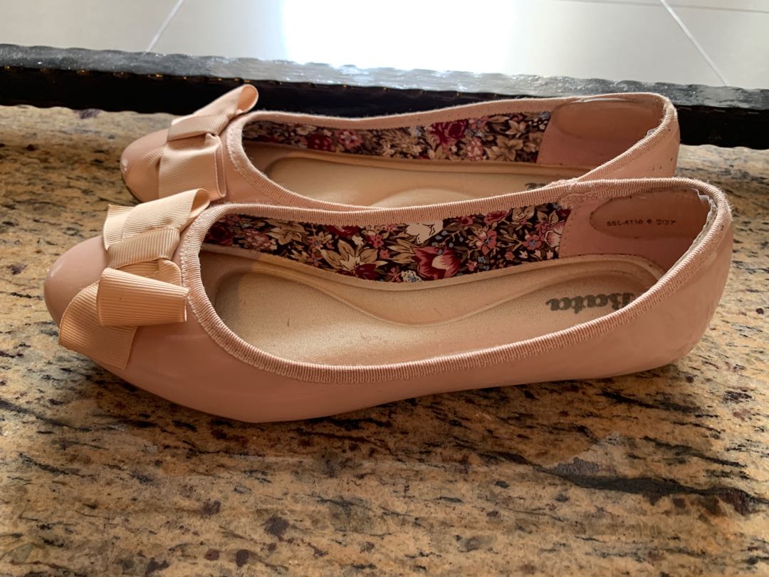 light pink flats