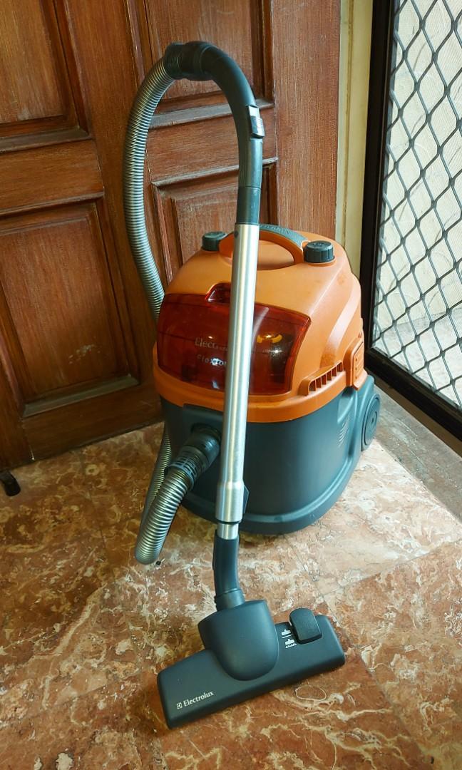 Electrolux Flexio II Wet Dry Vacuum Cleaner, Furniture & Home Living, Cleaning & Homecare