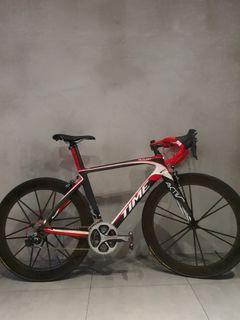 FULL Carbon Road Bike: TIME Skylon Aktive