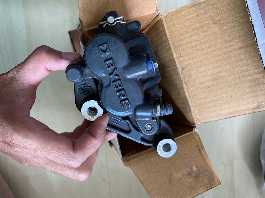 Fz16 Ori brake caliper used, Motorcycles, Motorcycle Accessories on