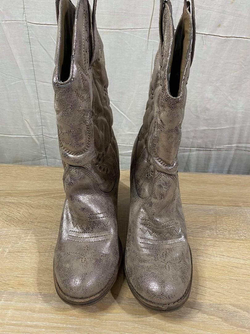 girl mia cowboy boots