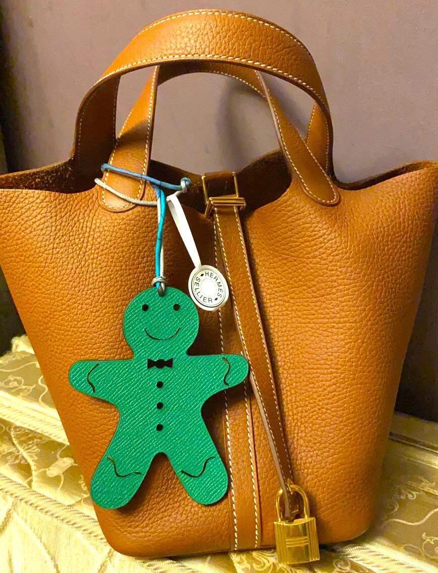 hermes gingerbread charm