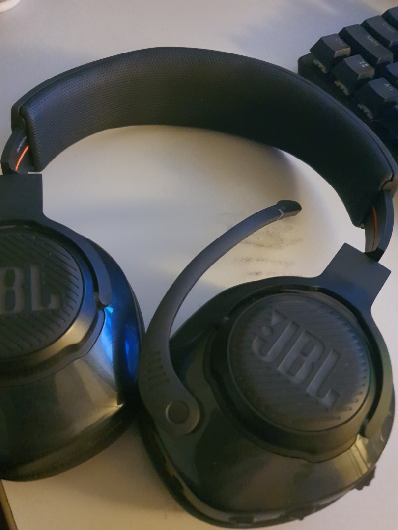 JBL gaming headset, Electronics, Audio on Carousell