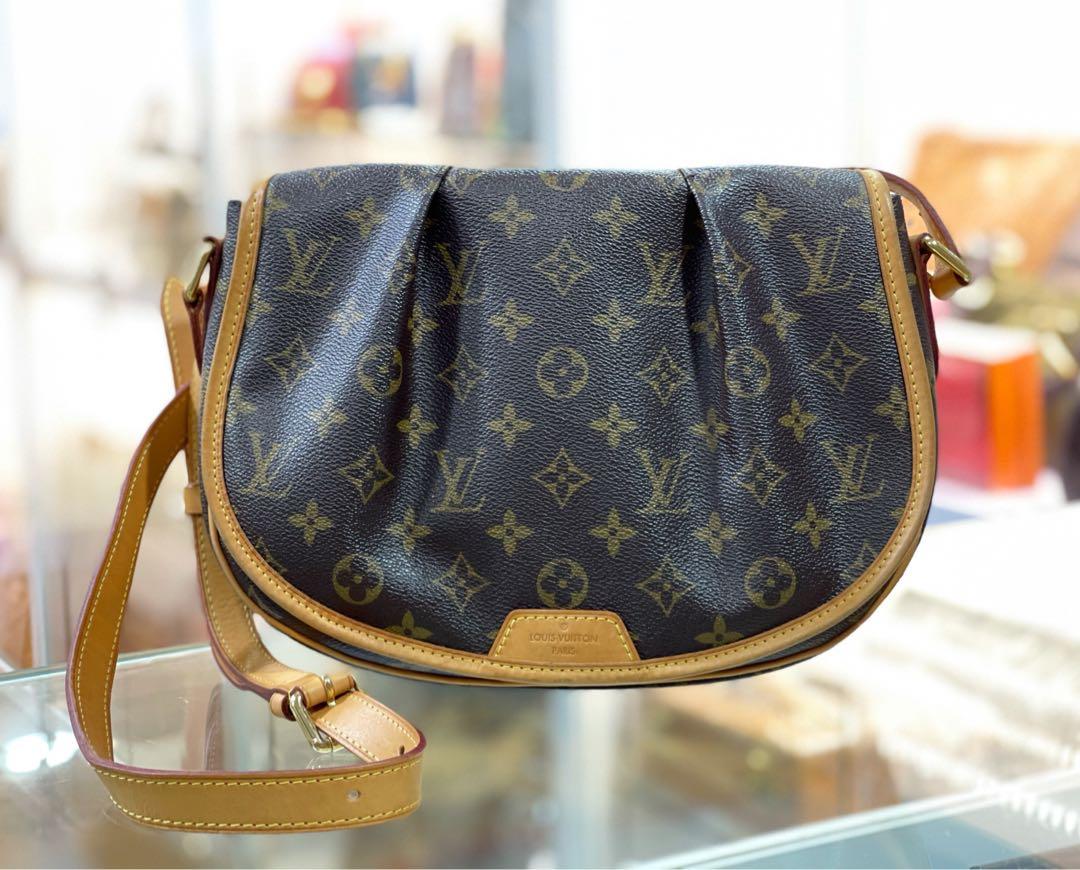 Louis Vuitton Menilmontant pm, Women's Fashion, Bags & Wallets, Cross-body  Bags on Carousell