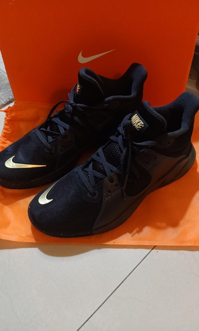 nike fly by mid black gold