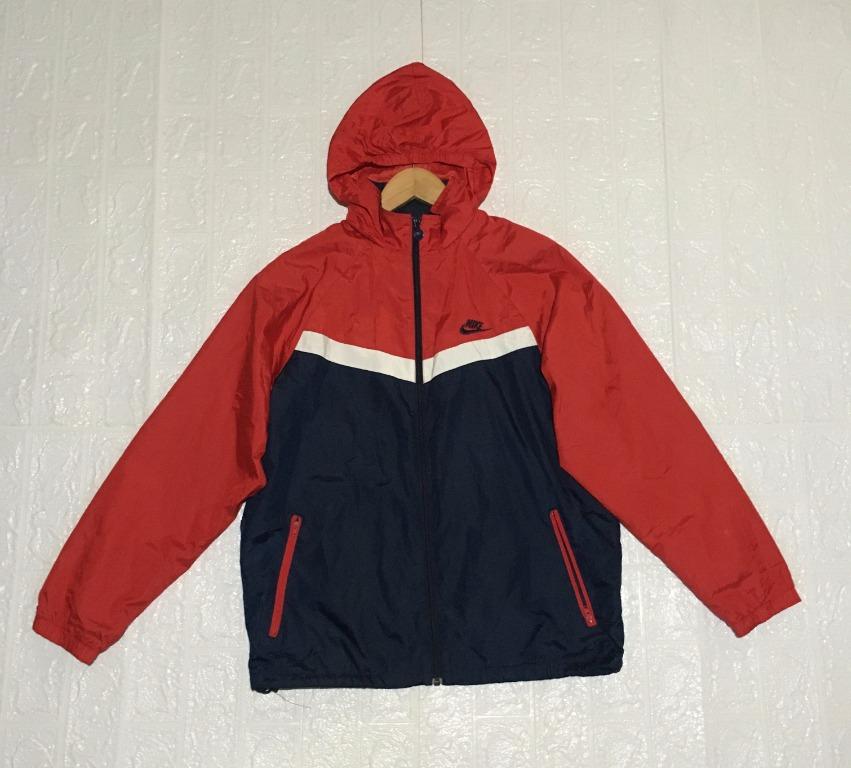 Nike on sale windrunner tricolor