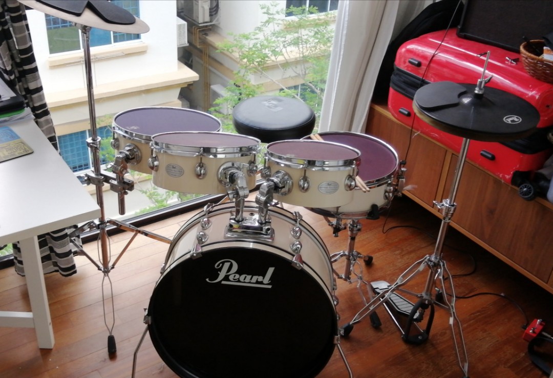 Pearl Rhythm Traveler Drum Set Hobbies Toys Music Media Musical Instruments On Carousell