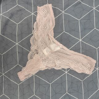 (Category: ) located in . Submitted by mistypeaches (Listing ID 1054150866, Image 1). Description: .