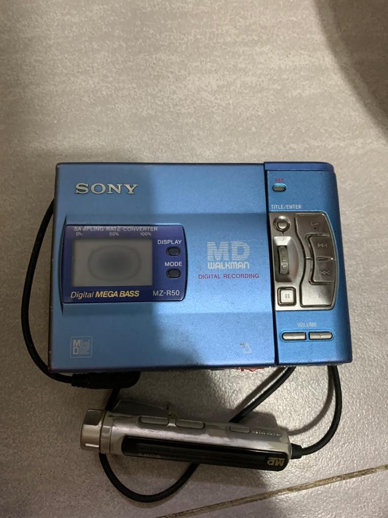 Sony MD 機(MD walkman) +MD 碟50隻, 音響器材, 可攜式音響設備- Carousell