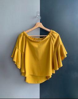 The Editor’s Market- Mustard top off shoulder