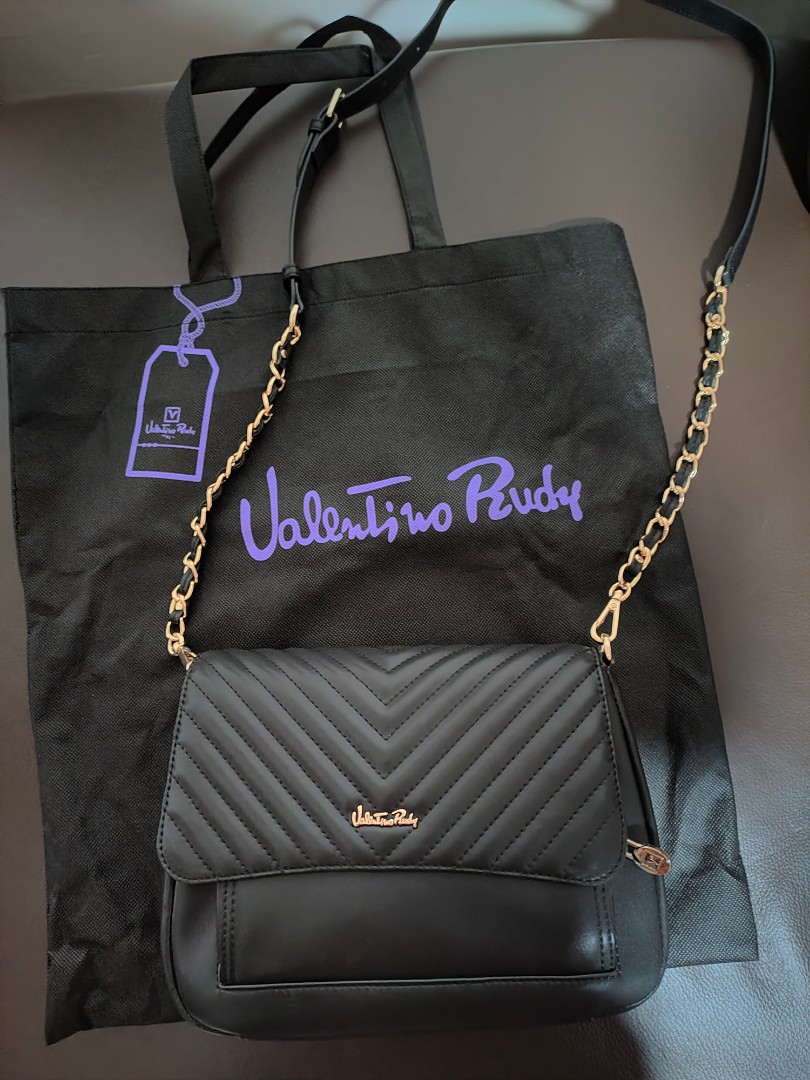 Svare Frastøde Tumult Valentino Rudy sling bag, Women's Fashion, Bags & Wallets, Cross-body Bags  on Carousell
