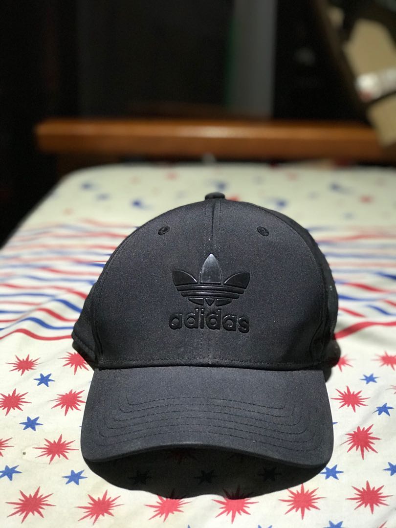 topi adidas trefoil