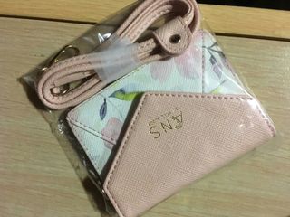 （分類：）位於 。 由 iamahkger 提交（商品編號 1054372788，圖片 1）。簡介： 。