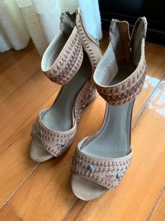 （分類：）位於 。 由 michaela.m 提交（商品編號 1054329233，圖片 1）。簡介： 。