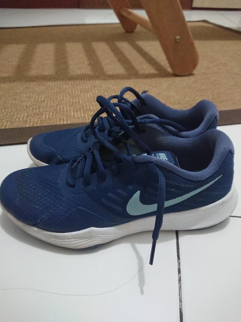 nike trainers size 6.5