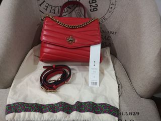 (Category: ) located in . Submitted by yiancollections (Listing ID 1054365160, Image 1). Description: .