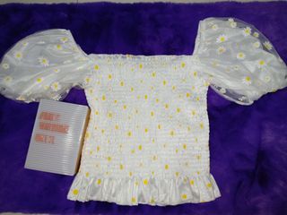 (Category: ) located in . Submitted by basicwardrobebykeyl (Listing ID 1054420539, Image 1). Description: .