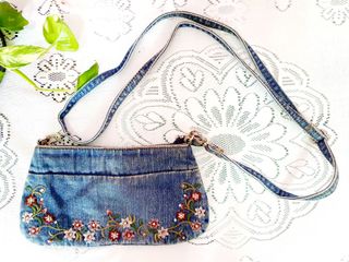 (Category: ) located in . Submitted by mandyheena (Listing ID 1054254357, Image 1). Description: .
