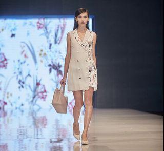 Duchess & Co Floral Outwear