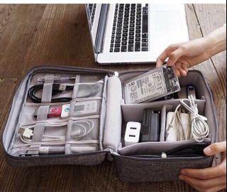 Gadget Travel Organizer with handle