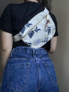 (Category: ) located in . Submitted by jayieeee (Listing ID 1054337574, Image 1). Description: .