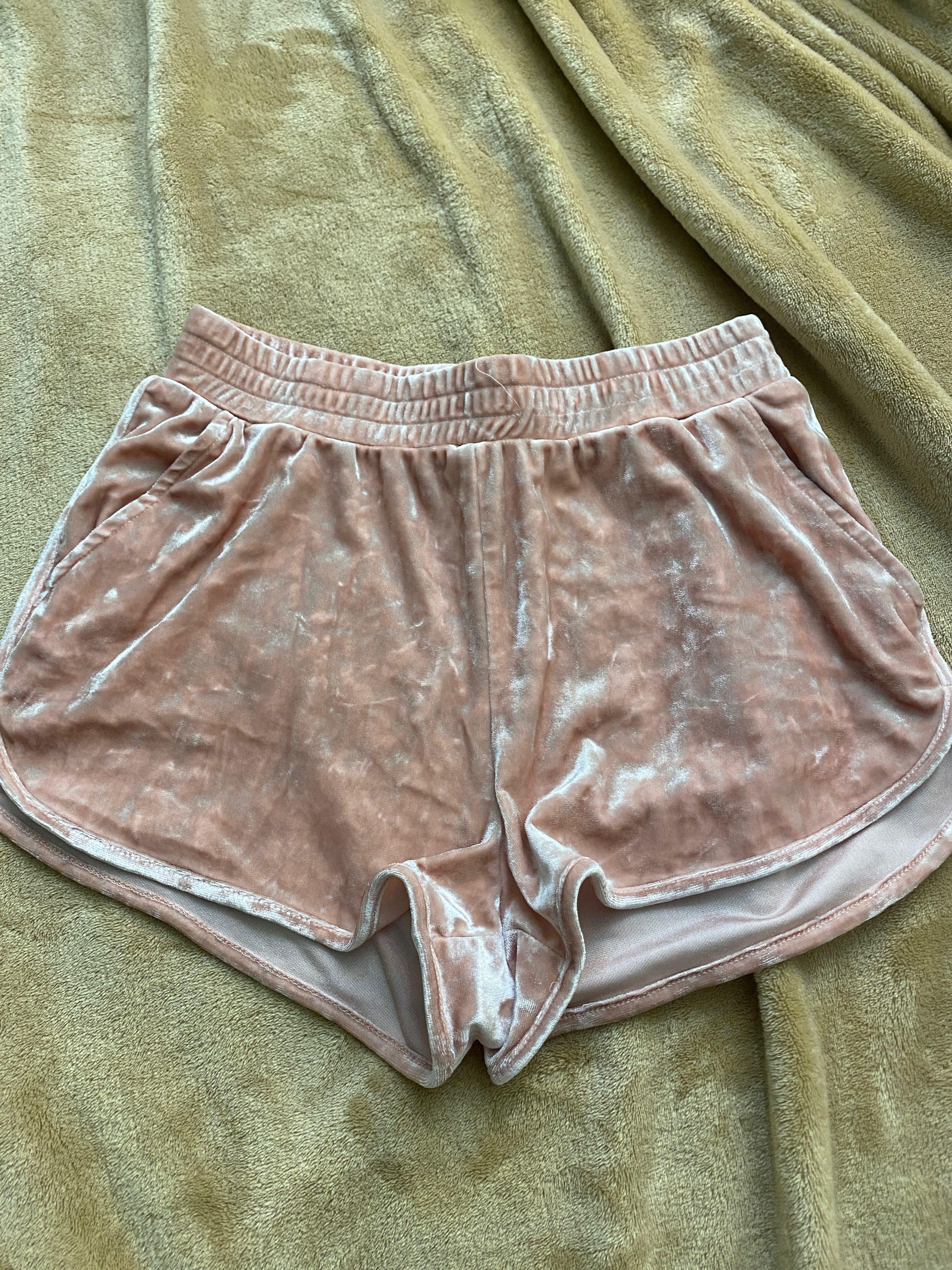 H&m velvet shorts shop