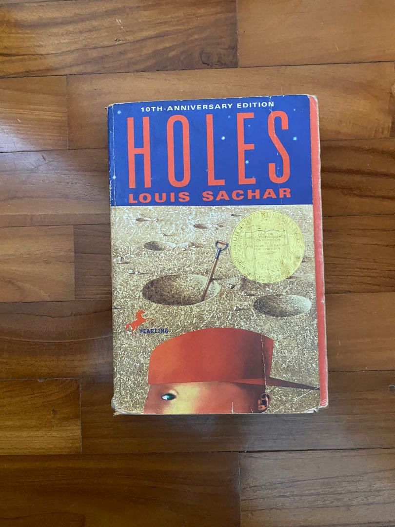 HOLES Louis Sachar, Hobbies & Toys, Books & Magazines, Children's Books