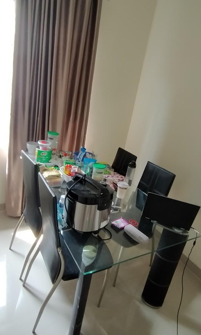 Meja Makan 6 Kursi Informa Tempered Glass Perabotan Rumah Di Carousell Meja makan minimalis 6 kursi scandinavian duco kombinasi. meja makan 6 kursi informa tempered glass
