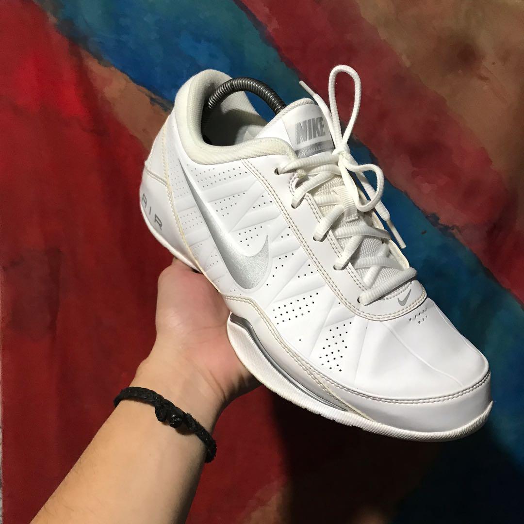 Nike air ring hotsell leader low review