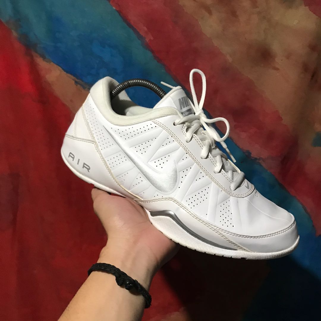 Nike air ring hotsell leader low white