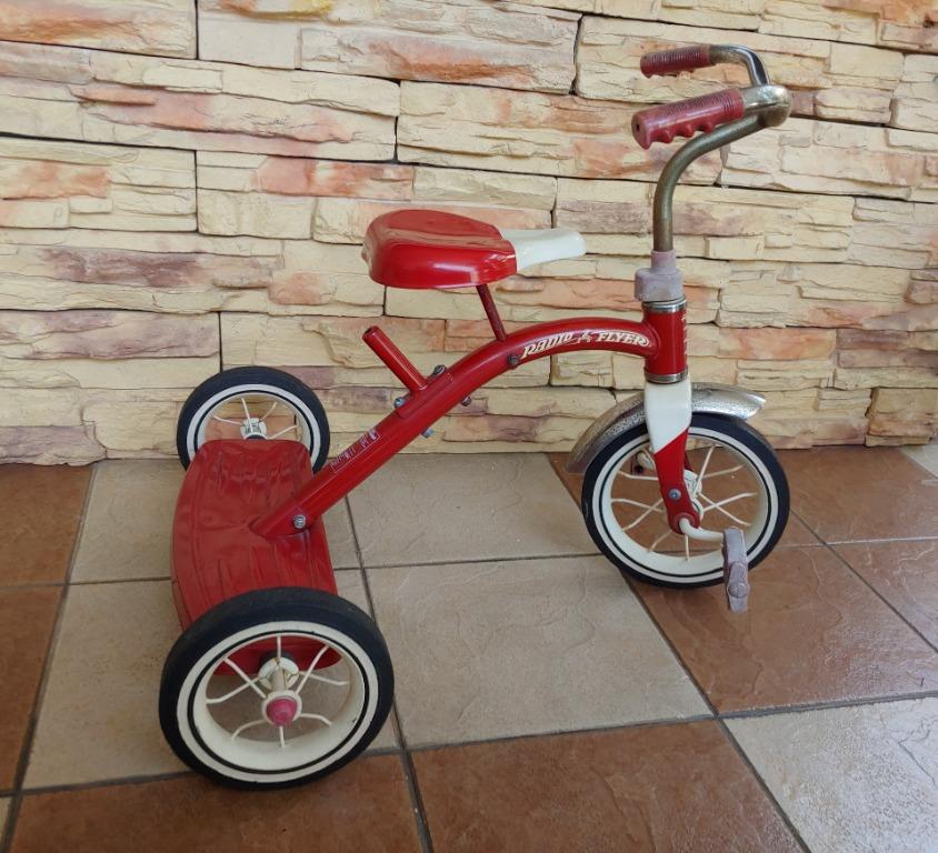 RARE Retro Classic Iconic Radio Flyer Classic Red Tricycle with