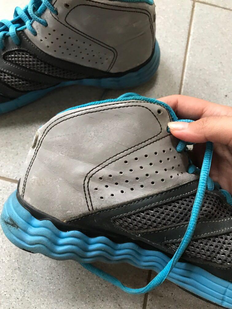 Sepatu basket reebok hotsell original