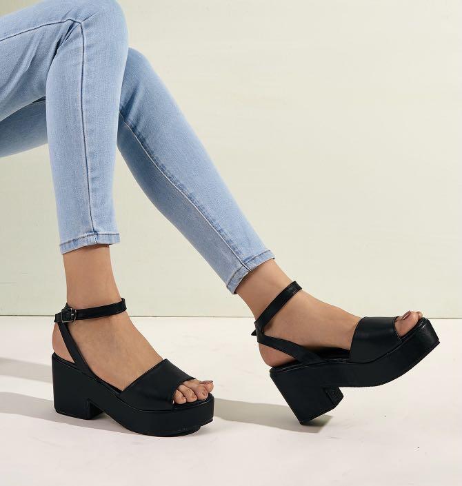 Shein hotsell chunky sandals