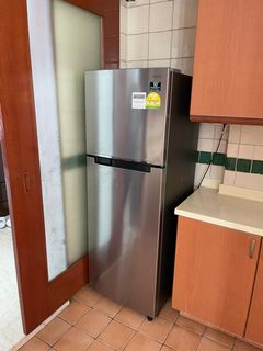 (Category: ) located in . Submitted by jz9947 (Listing ID 1054338516, Image 1). Description: .